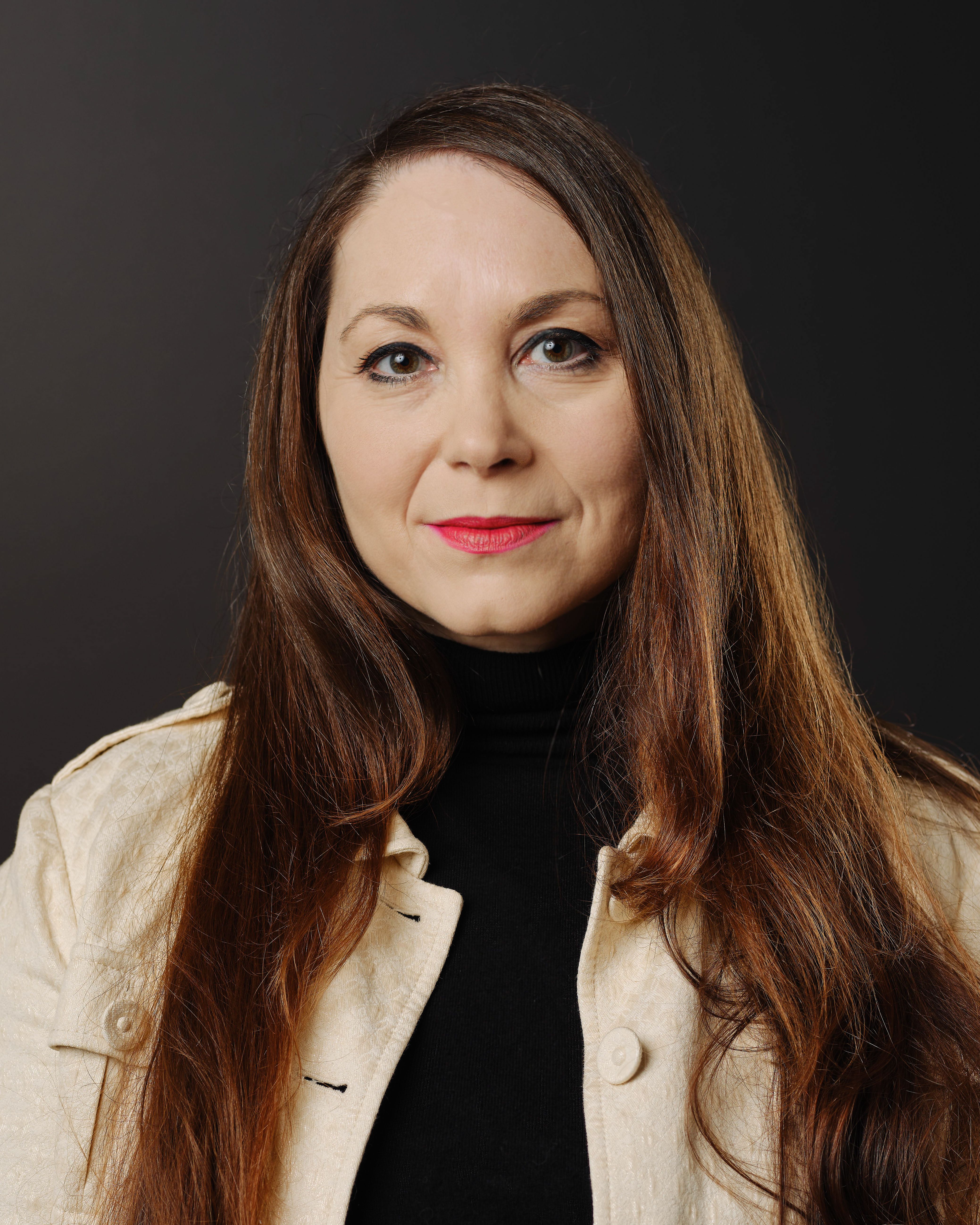 Dr Anna Hirsh